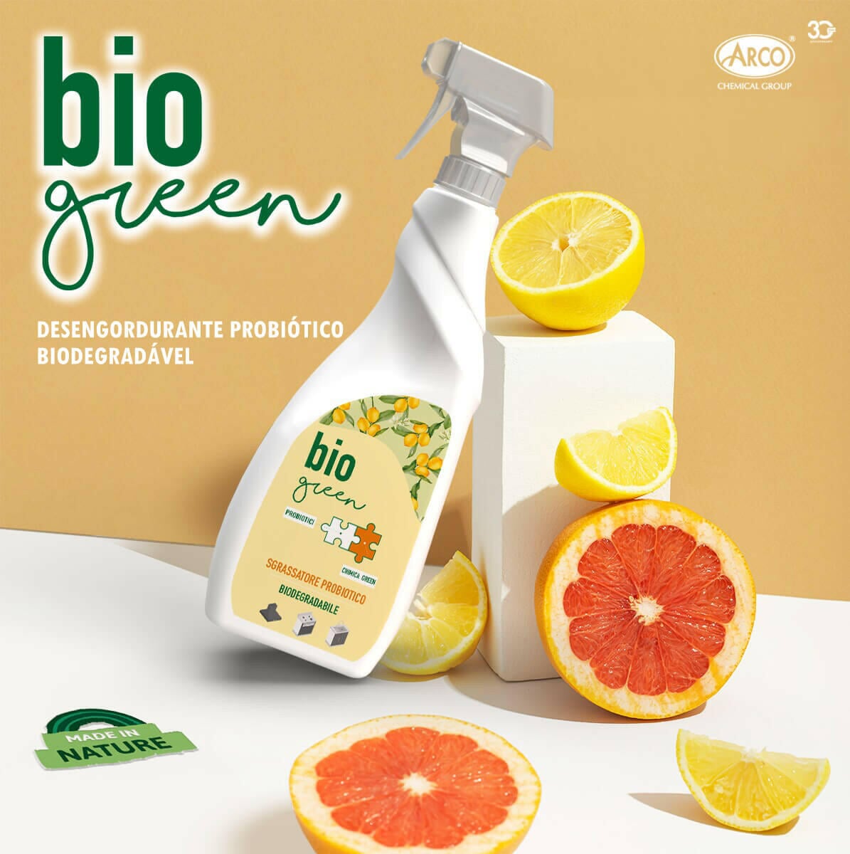 Embalagem Detergente Desengordurante Probiótico Bio Green com fundo natural